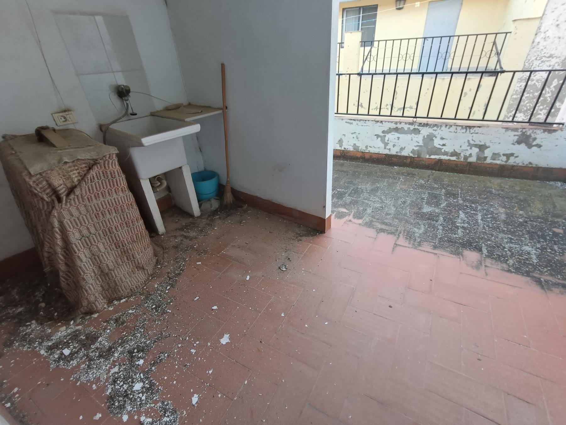For sale of house in Lucena del Cid