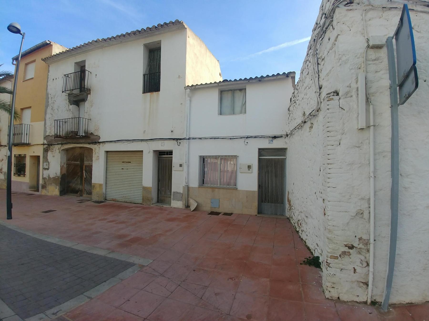 For sale of house in La Pobla Tornesa