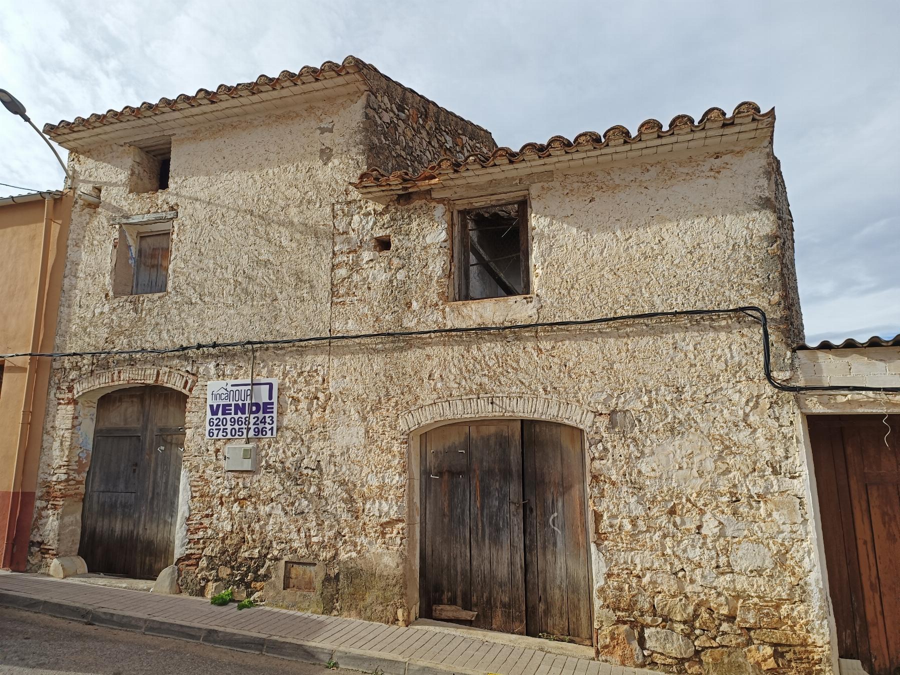 For sale of house in Cabanes