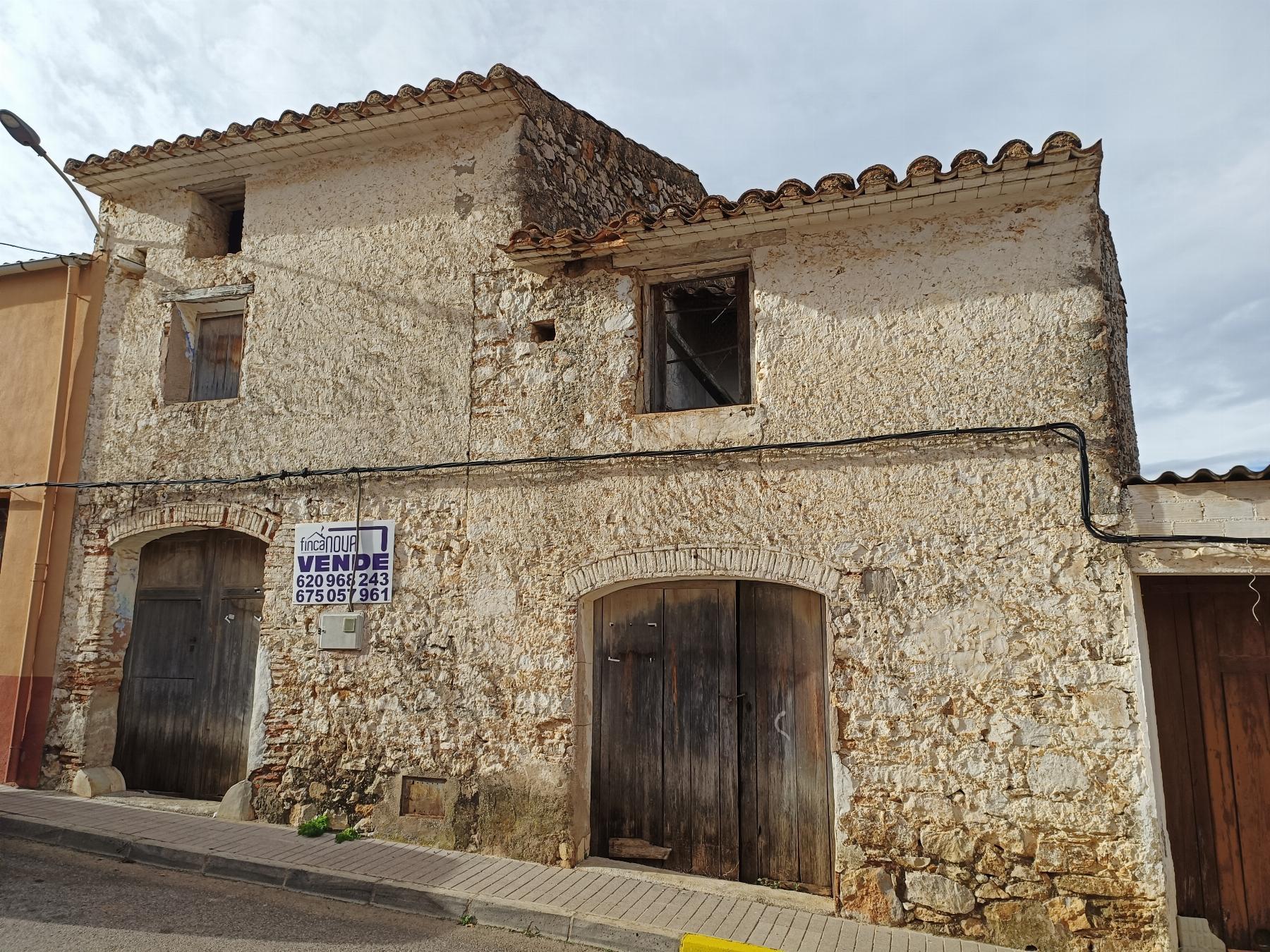 For sale of house in Cabanes