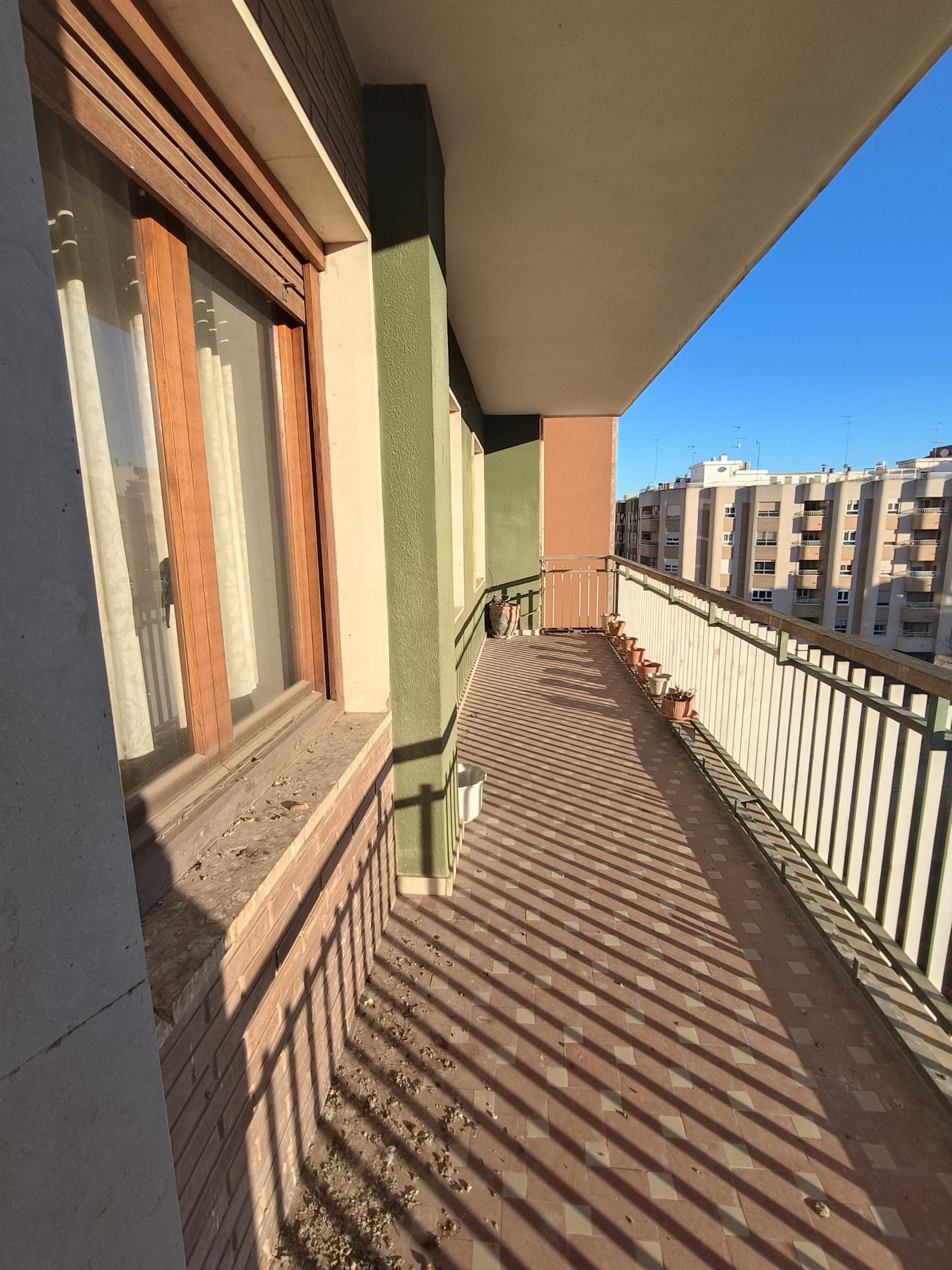 For sale of flat in Castellón