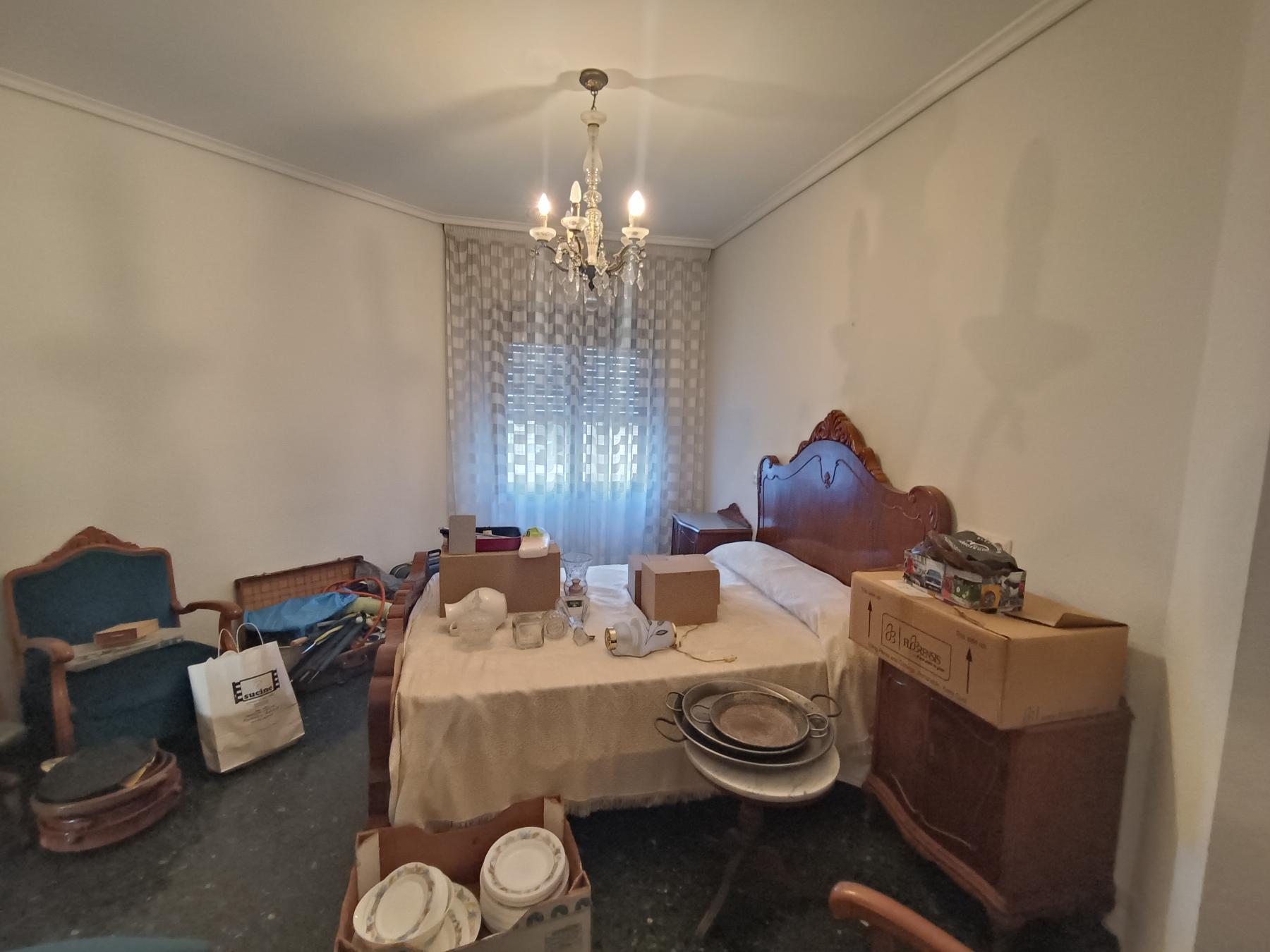For sale of flat in Castellón