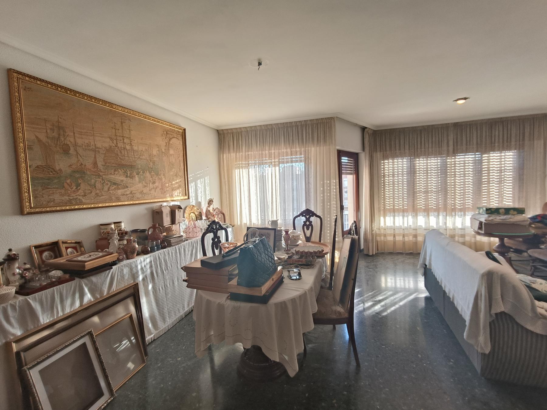 For sale of flat in Castellón