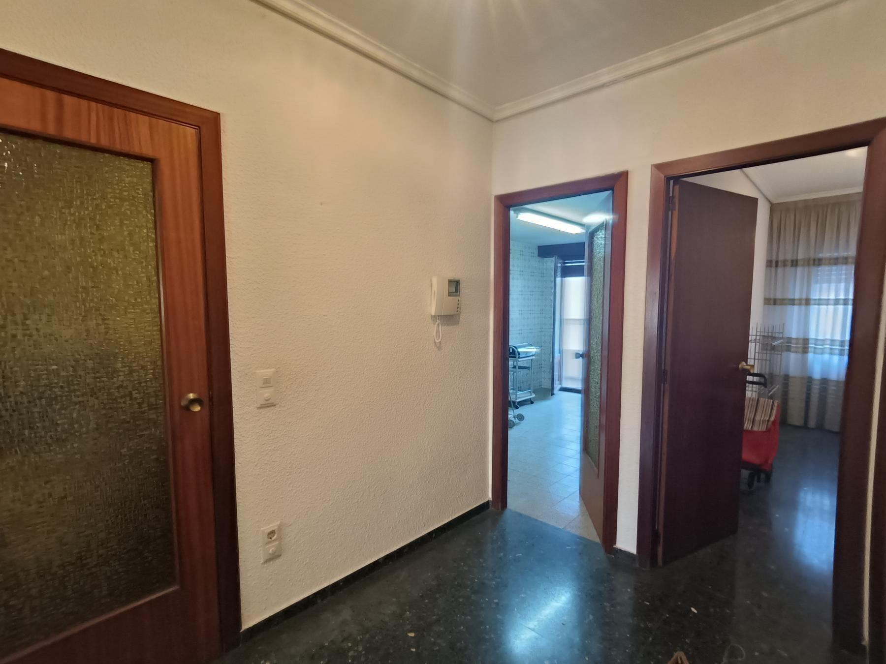 For sale of flat in Castellón