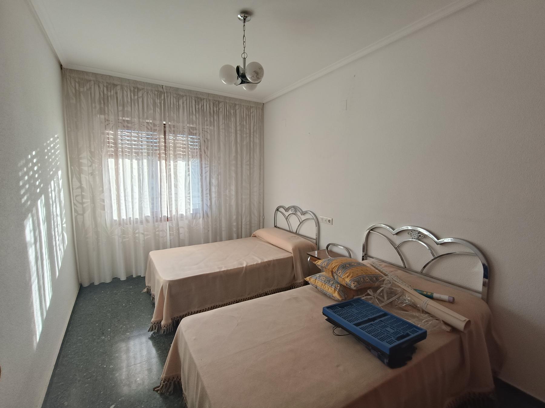 For sale of flat in Castellón