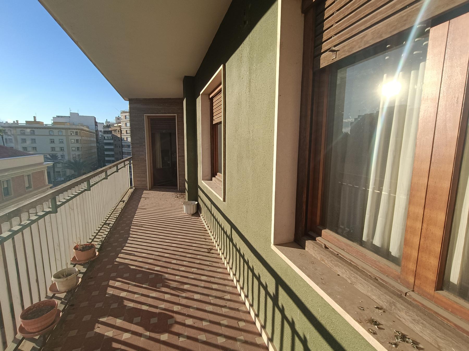 For sale of flat in Castellón