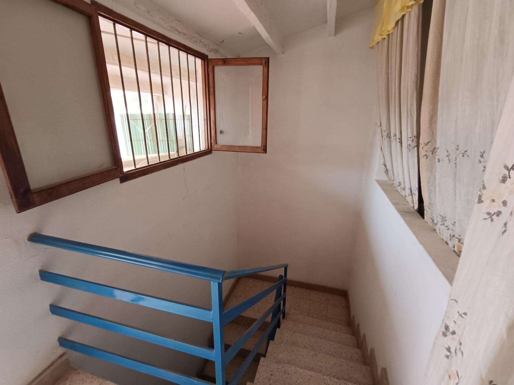 For sale of house in Useras