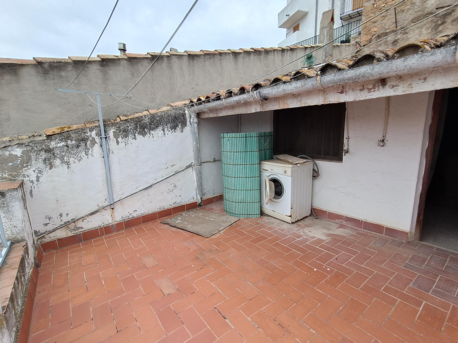 For sale of house in Useras