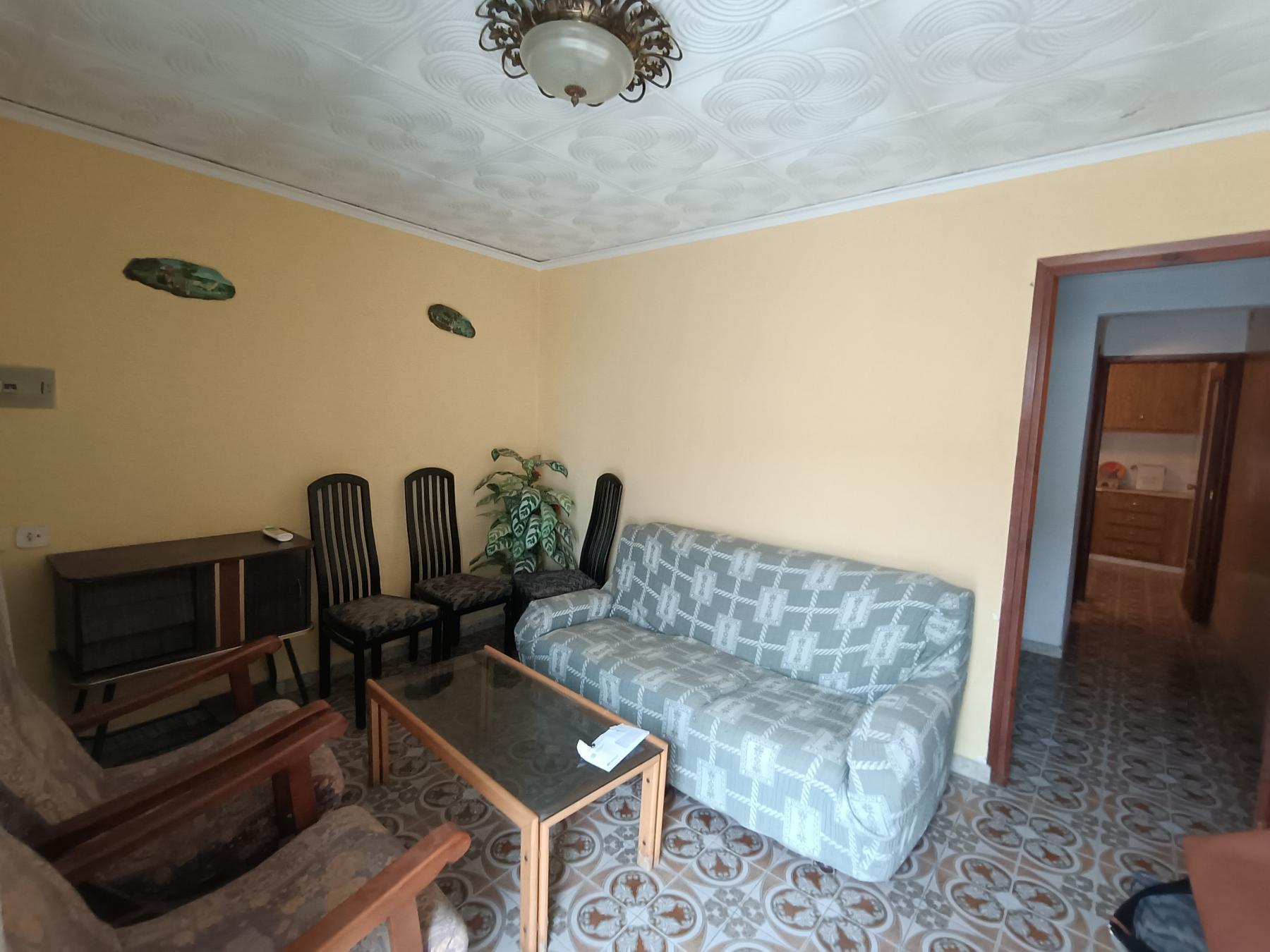 For sale of house in Useras