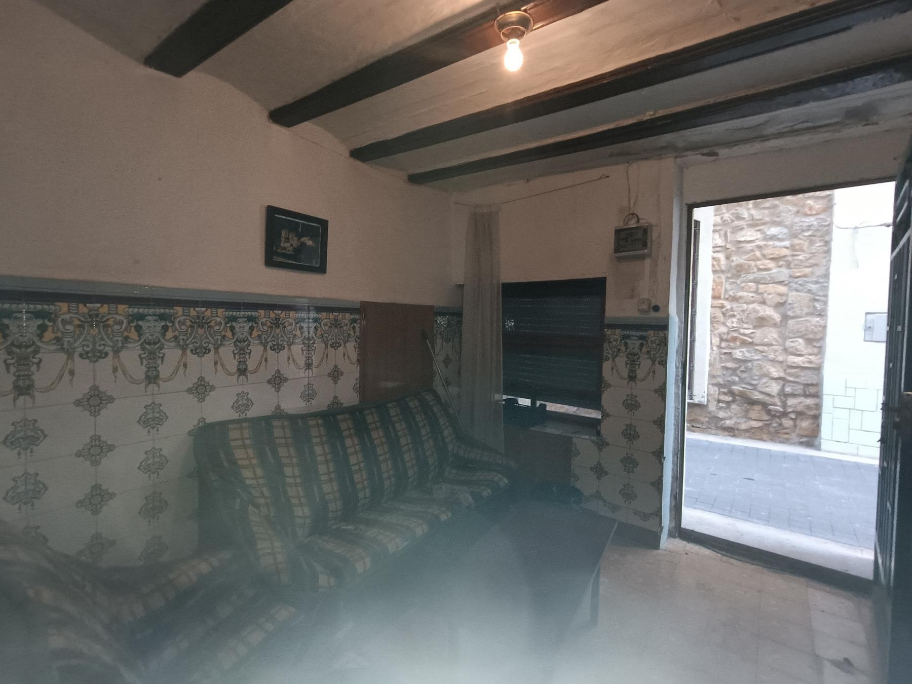 For sale of house in Useras