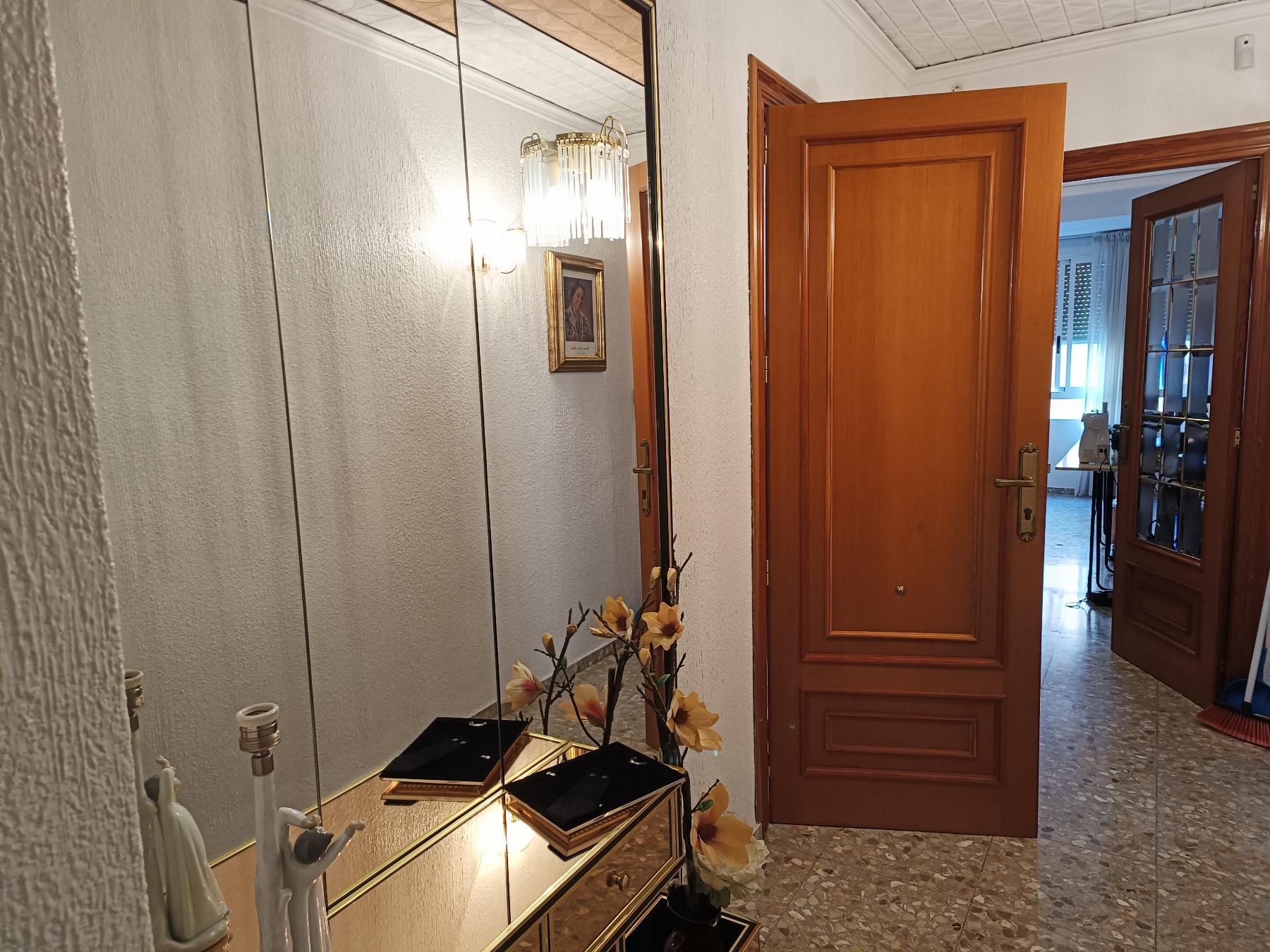 For sale of house in Castellón