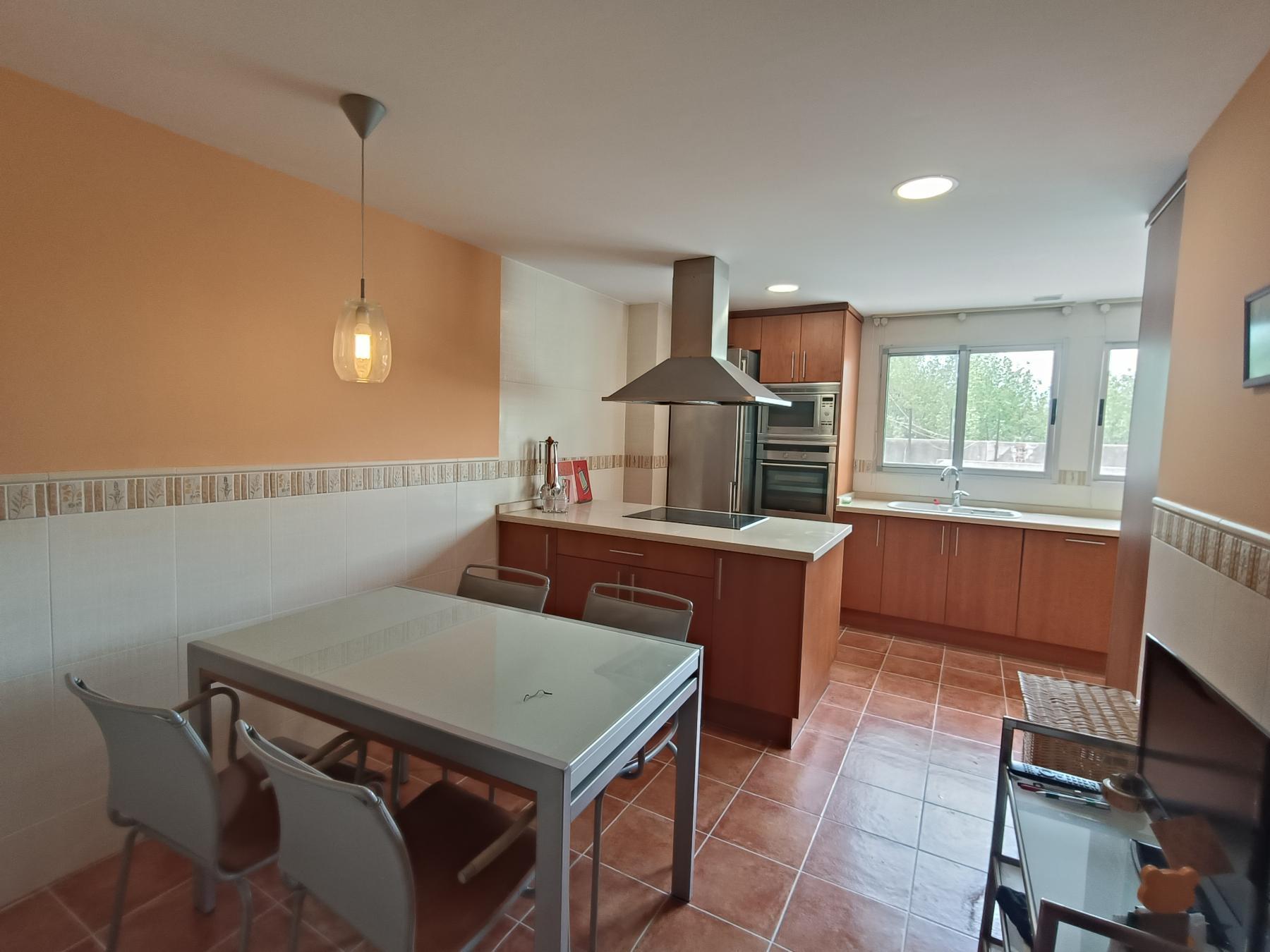 For rent of duplex in Castellón