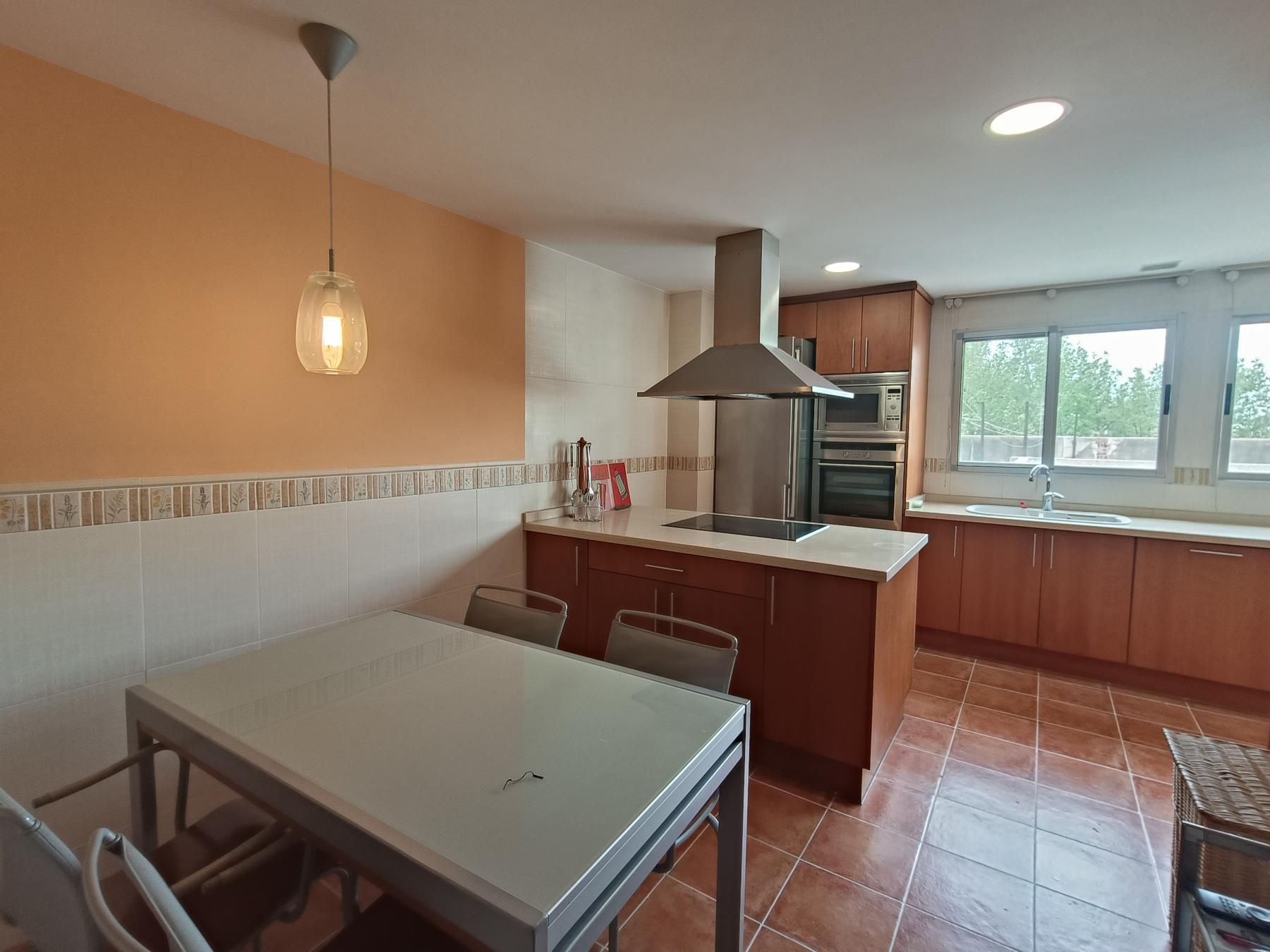 For rent of duplex in Castellón