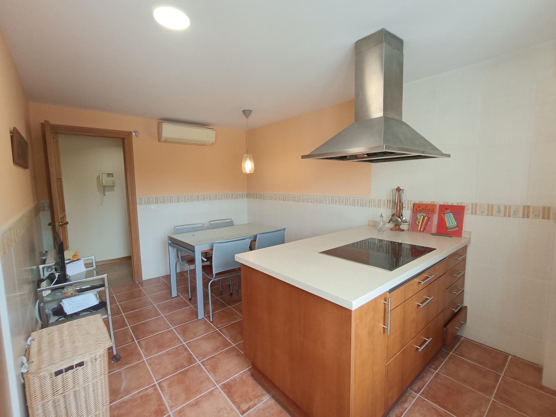 For rent of duplex in Castellón