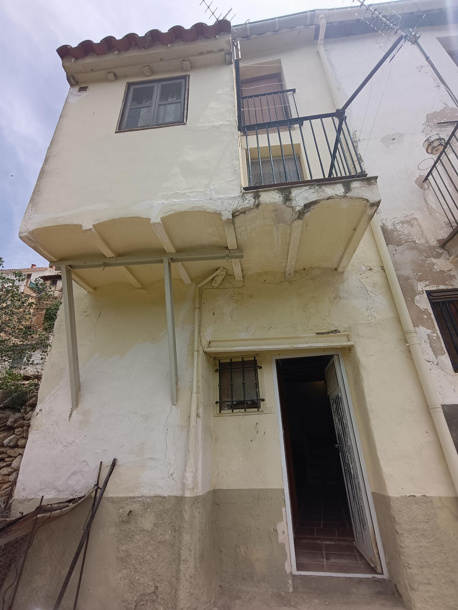 For sale of house in Villafranca del Cid