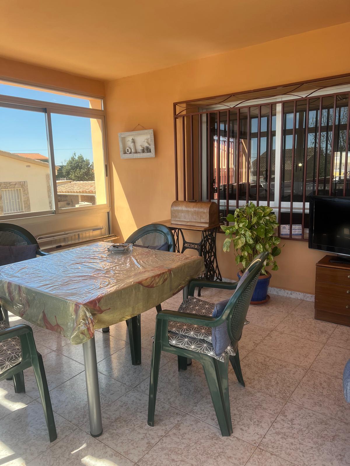 For sale of villa in Castellón