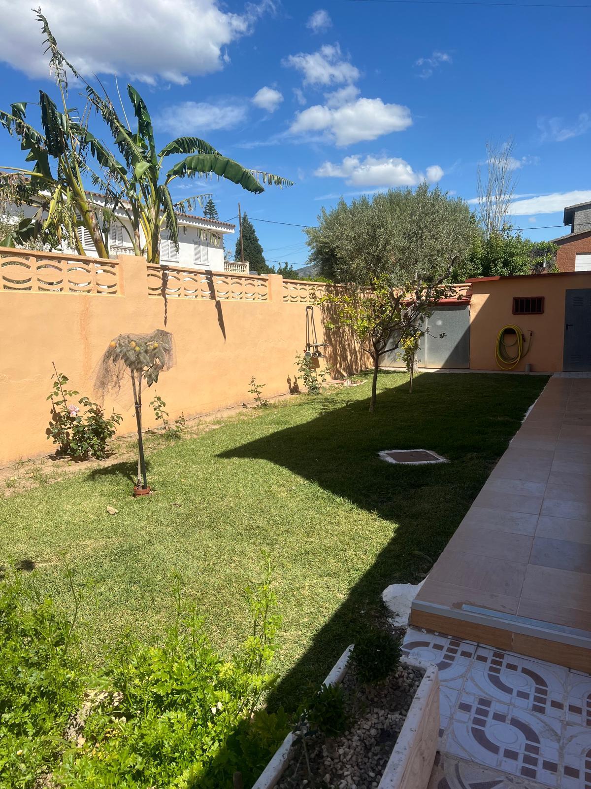 For sale of villa in Castellón