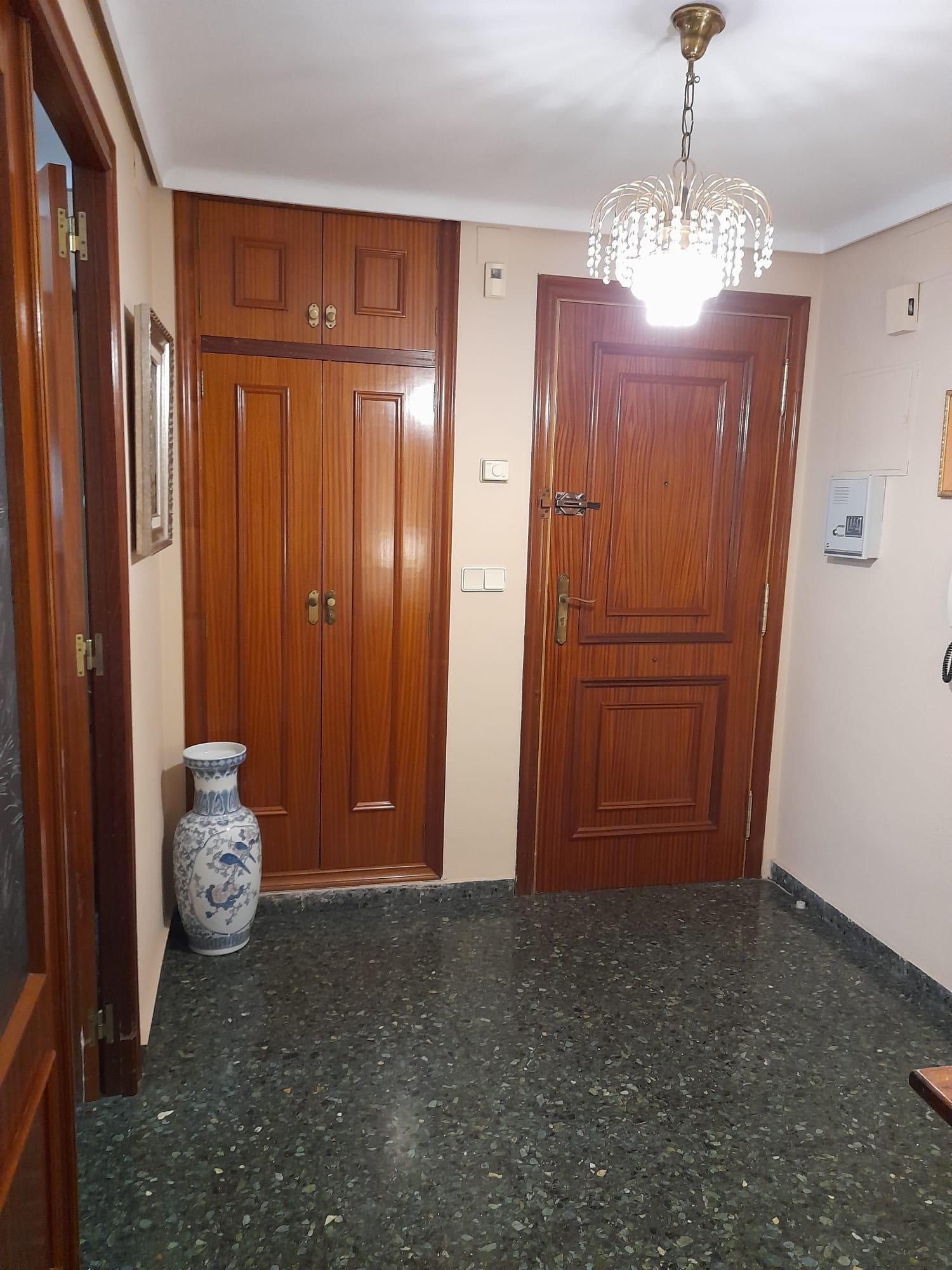 For sale of flat in Castellón