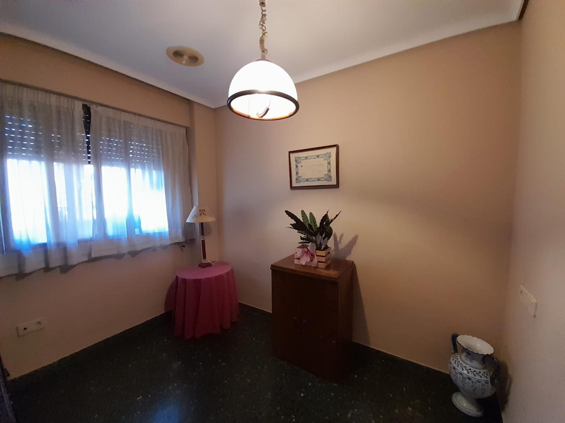 For sale of flat in Castellón