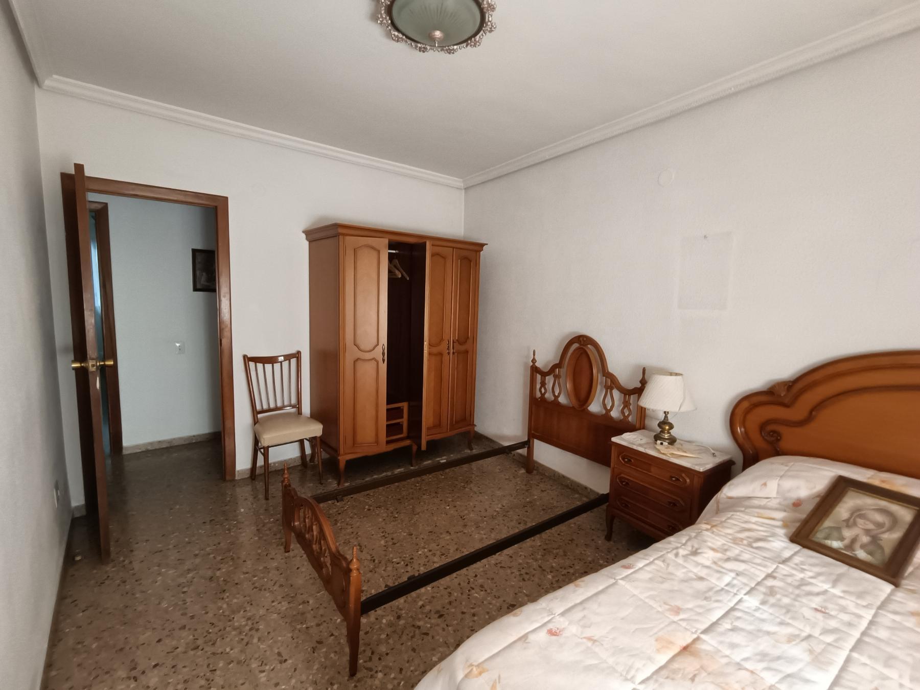 For sale of flat in Castellón