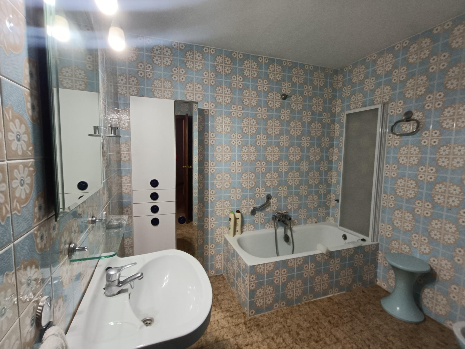 For sale of flat in Castellón