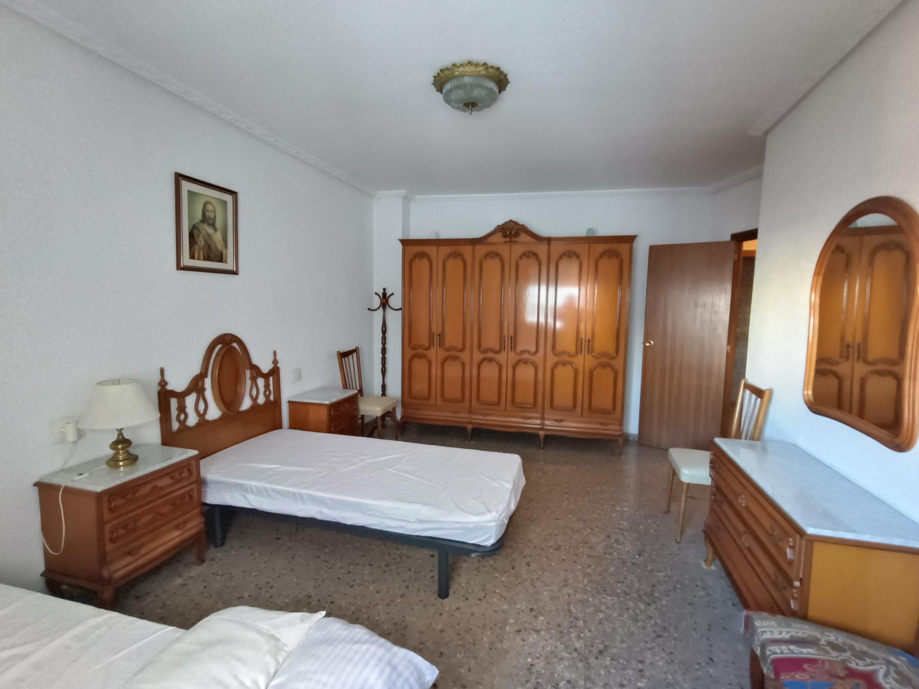 For sale of flat in Castellón