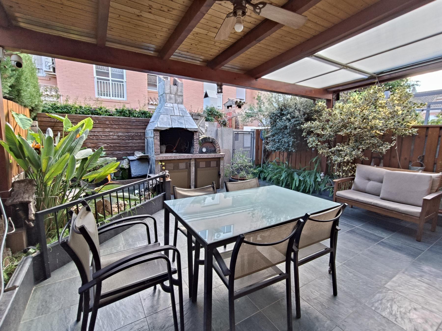 For sale of house in Castellón