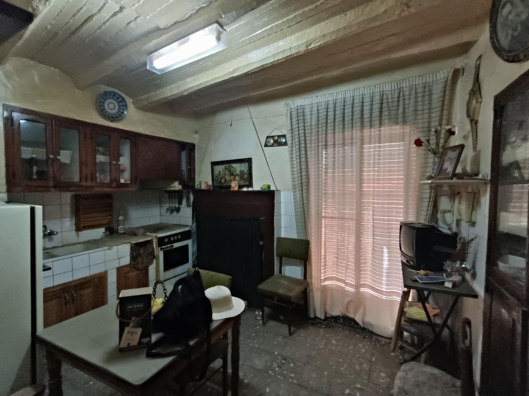 For sale of house in Useras