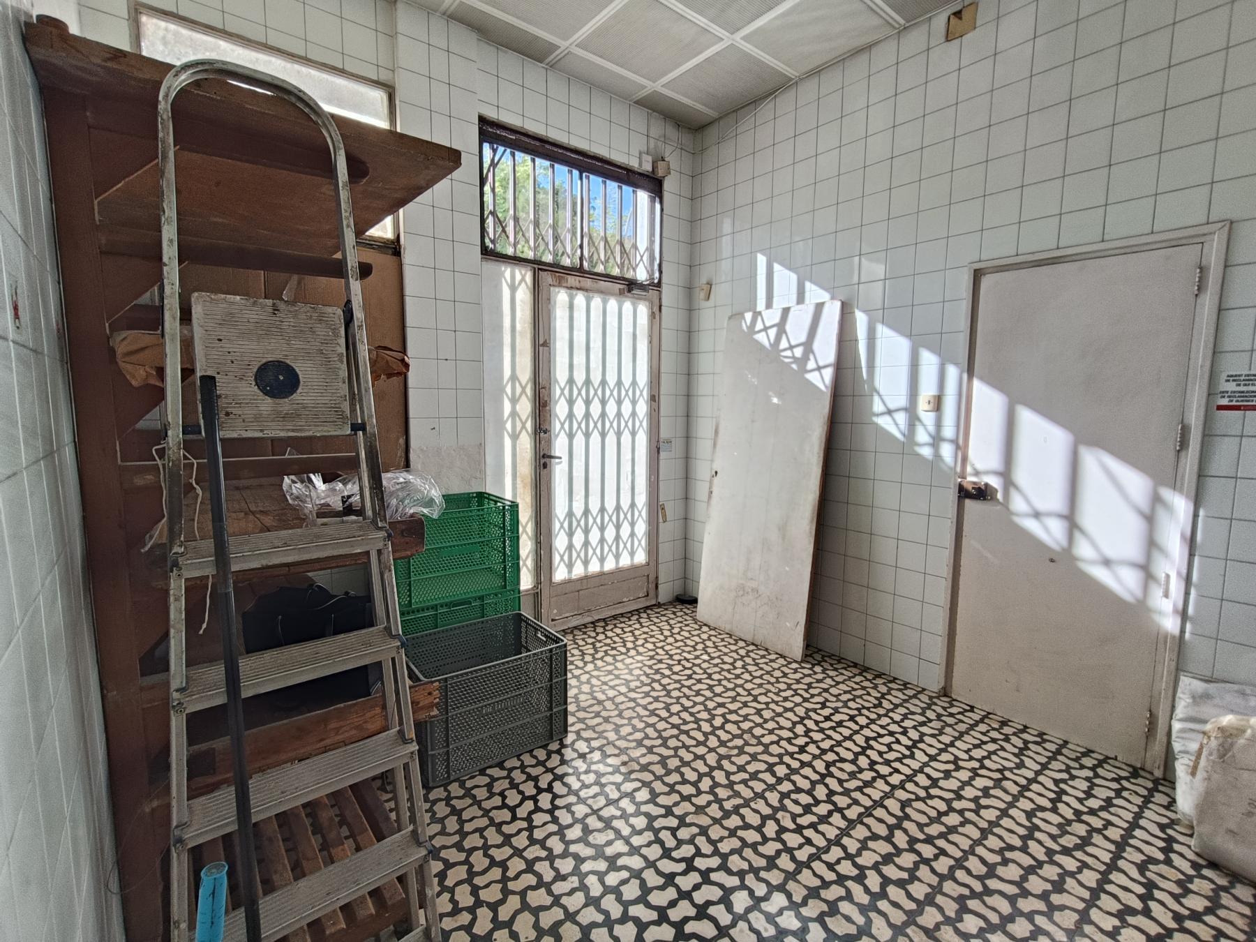 Venta de local en Castellón