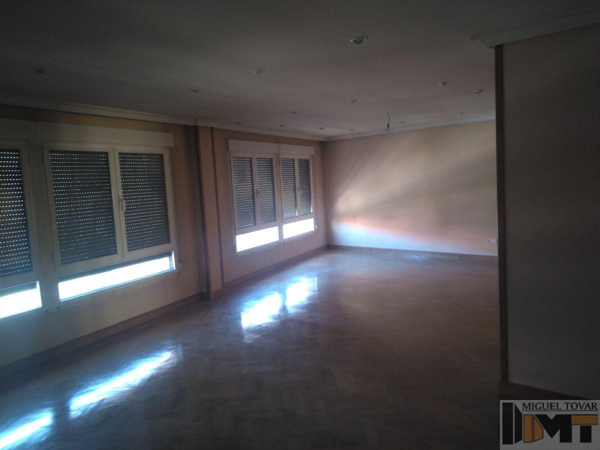 For sale of duplex in Segovia