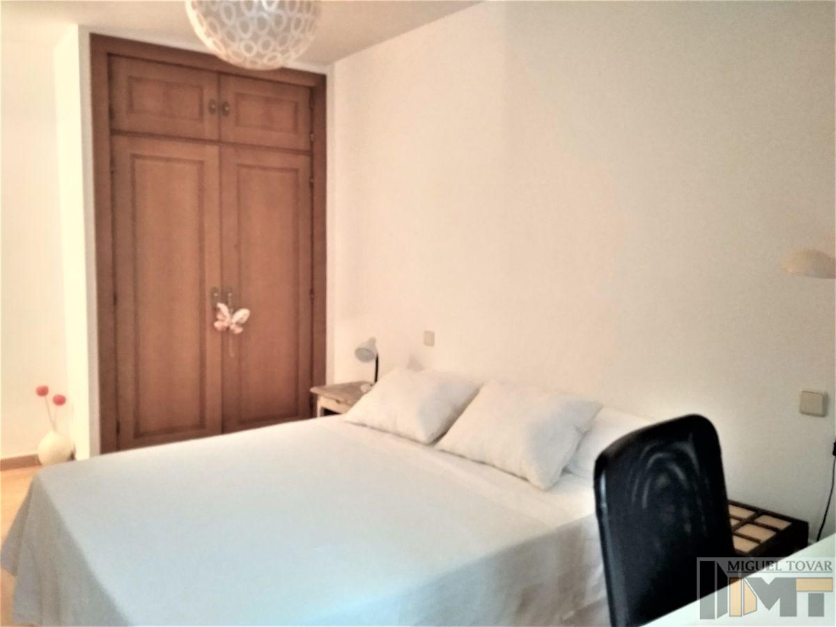 For sale of flat in Segovia