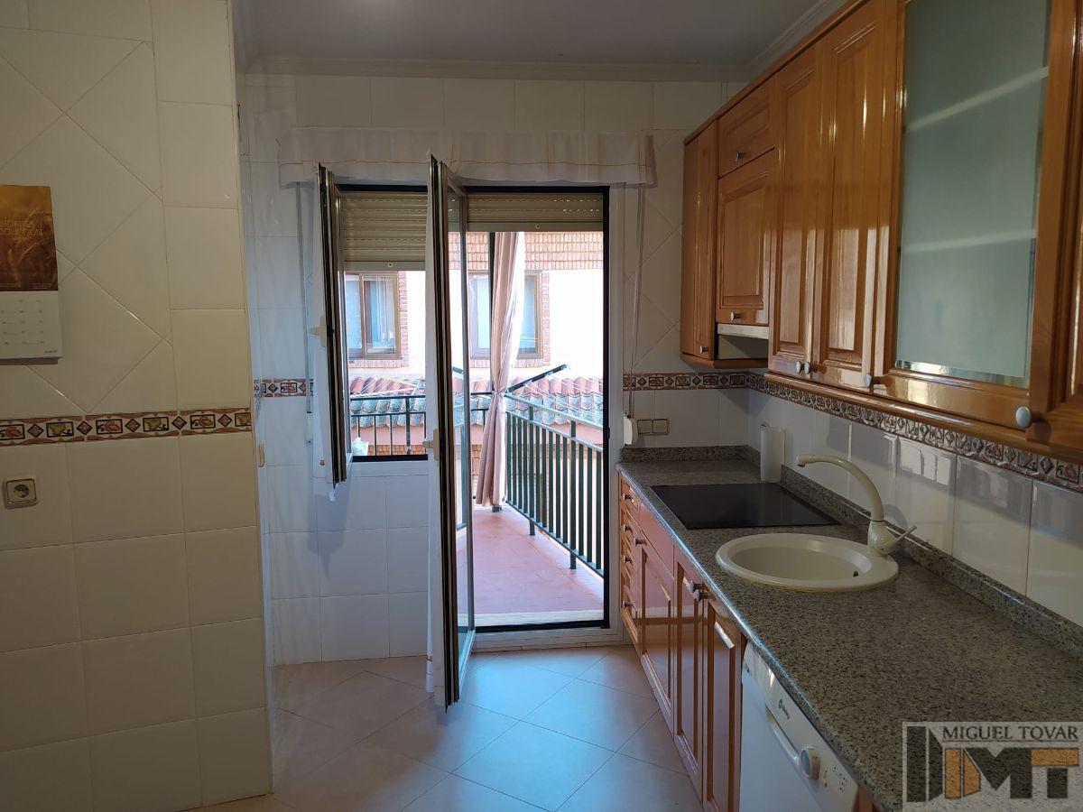 For sale of duplex in Segovia