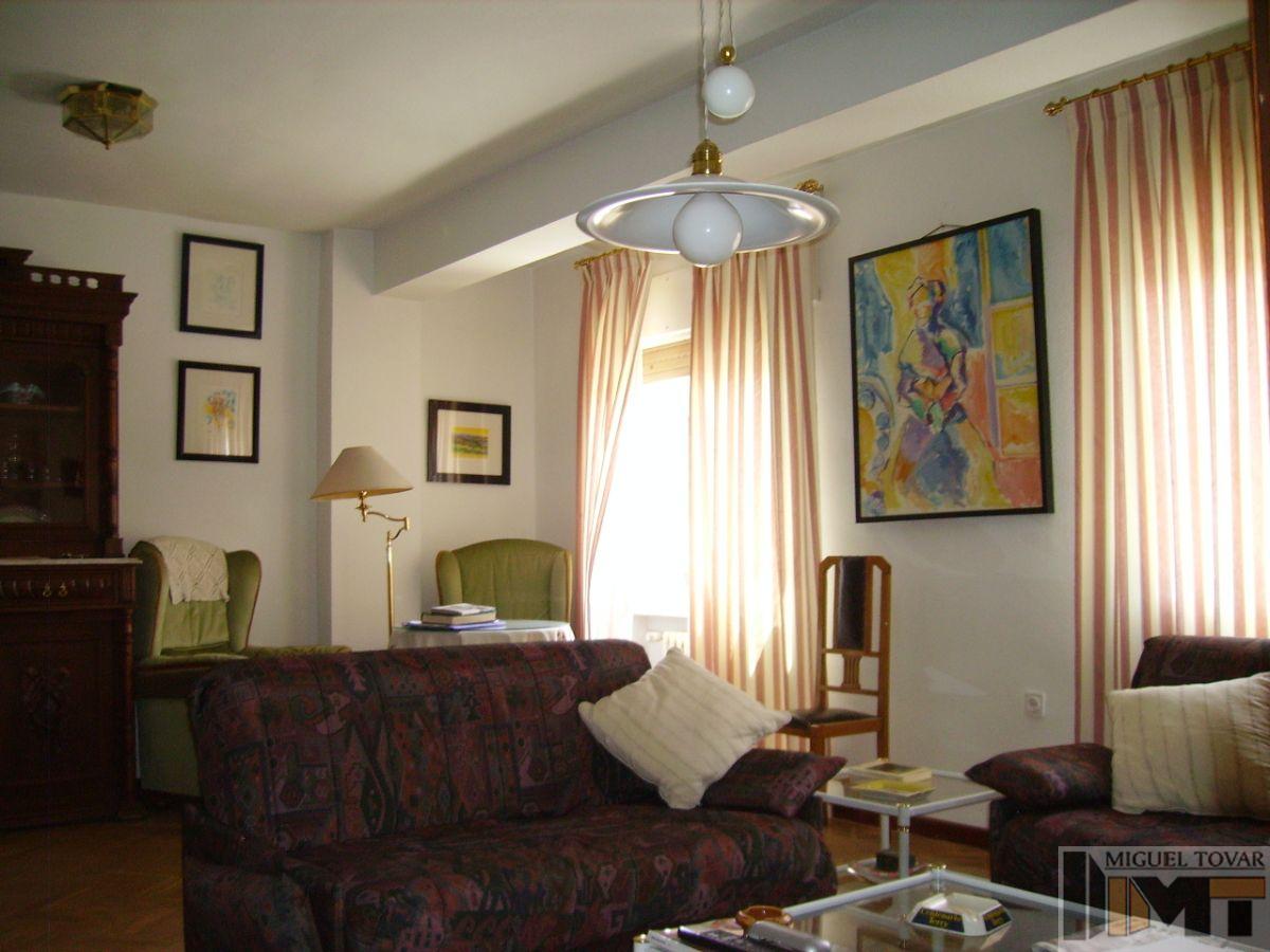 For sale of flat in Segovia