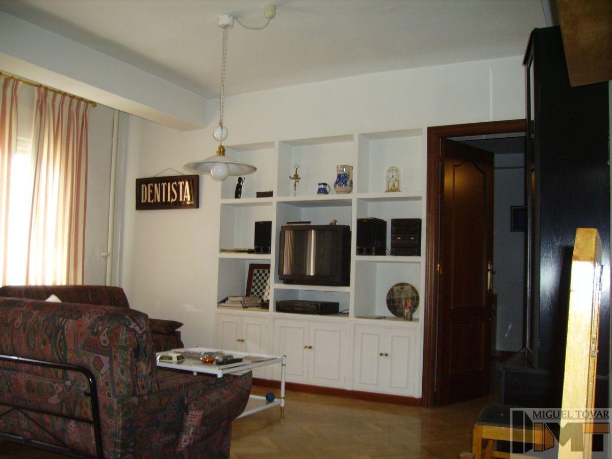 For sale of flat in Segovia