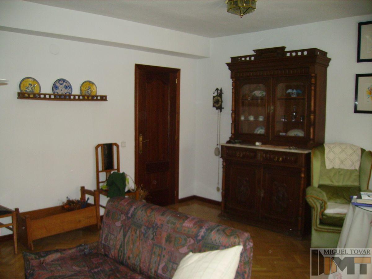 For sale of flat in Segovia