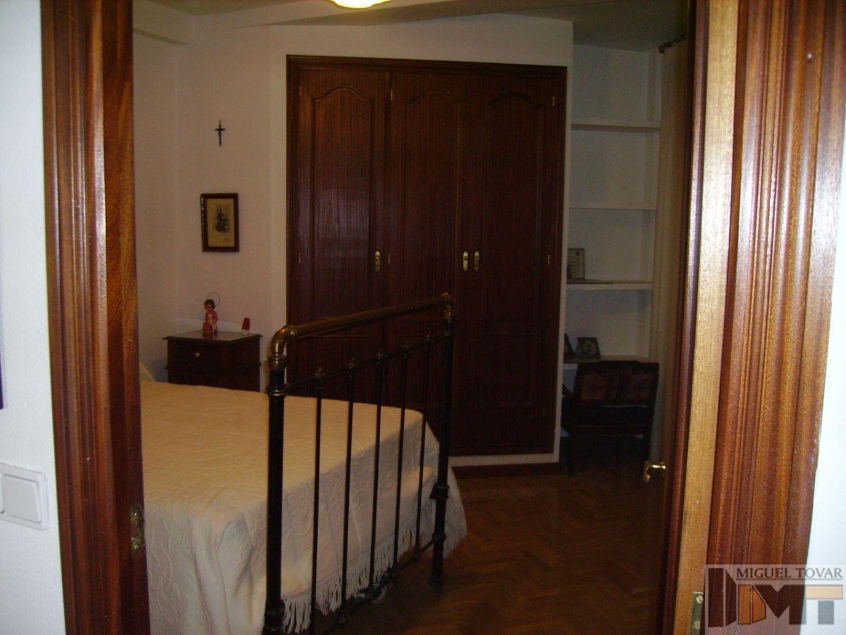 For sale of flat in Segovia