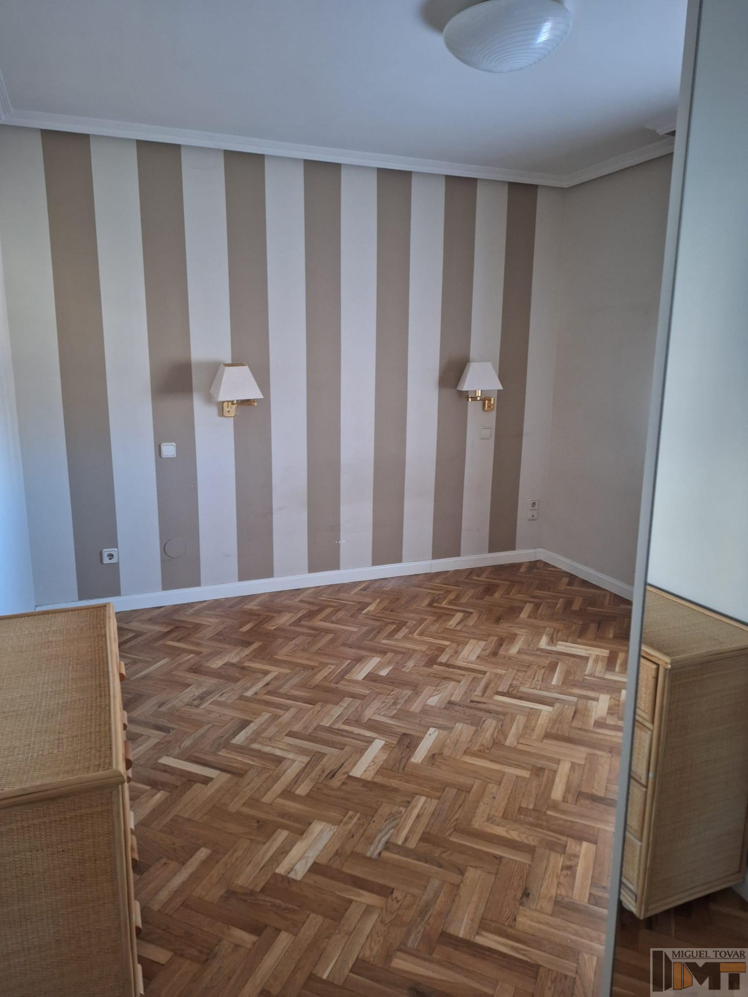 For rent of flat in Segovia