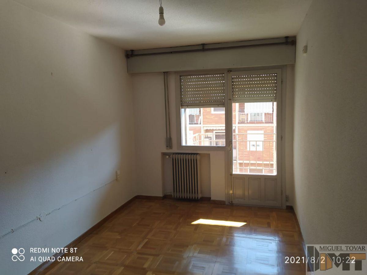 For rent of flat in Segovia