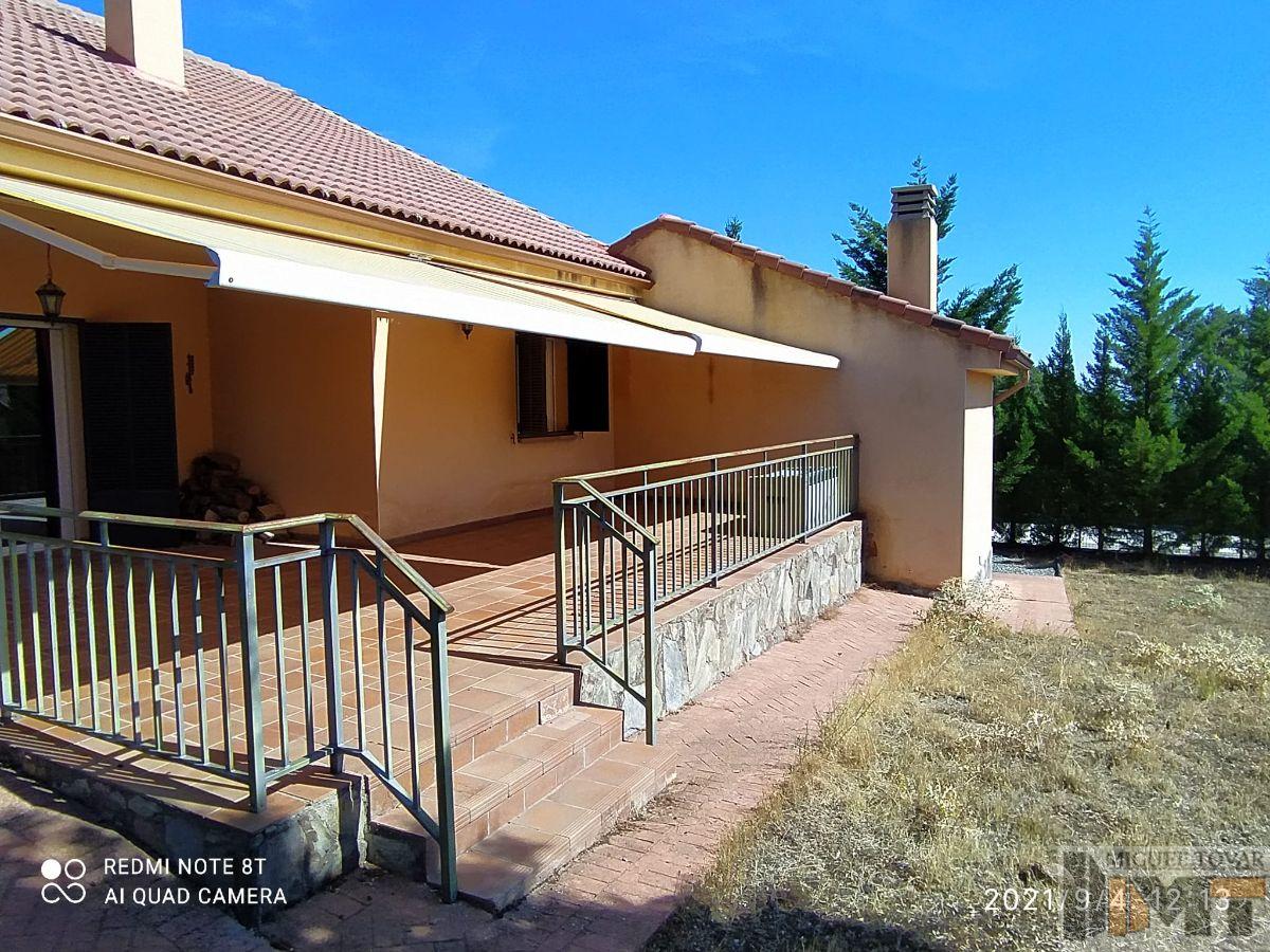 Venta de chalet en Zarzuela del Monte