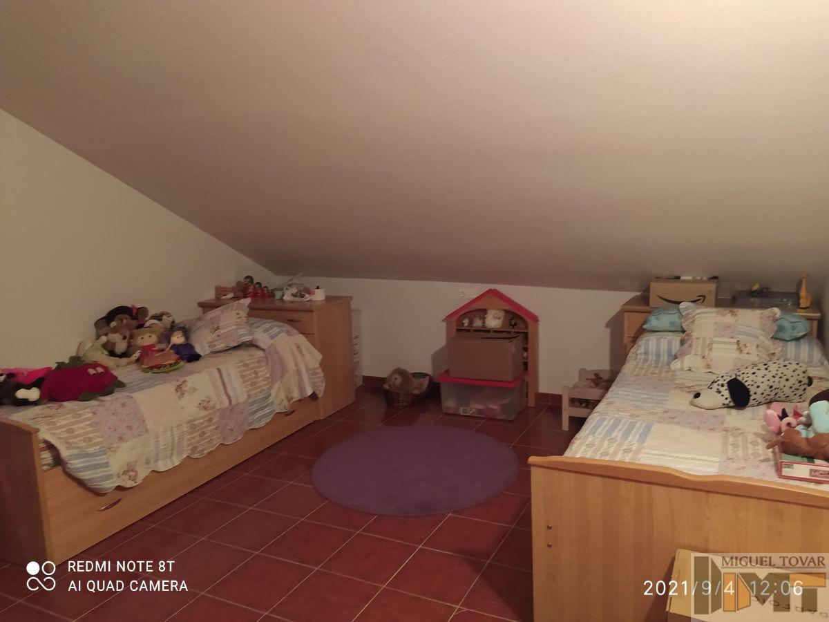 Venta de chalet en Zarzuela del Monte