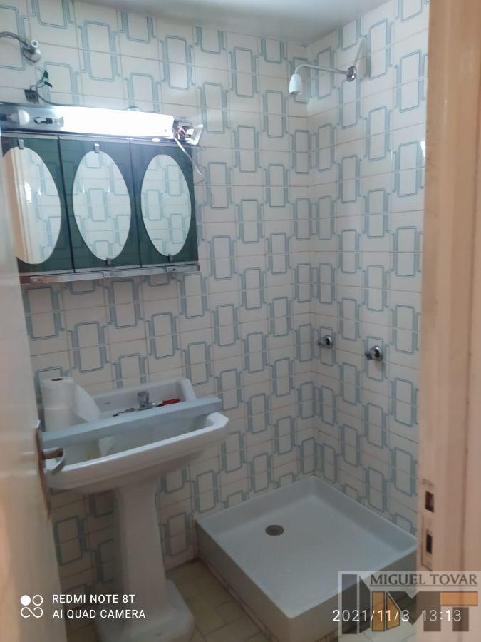 For sale of flat in Segovia