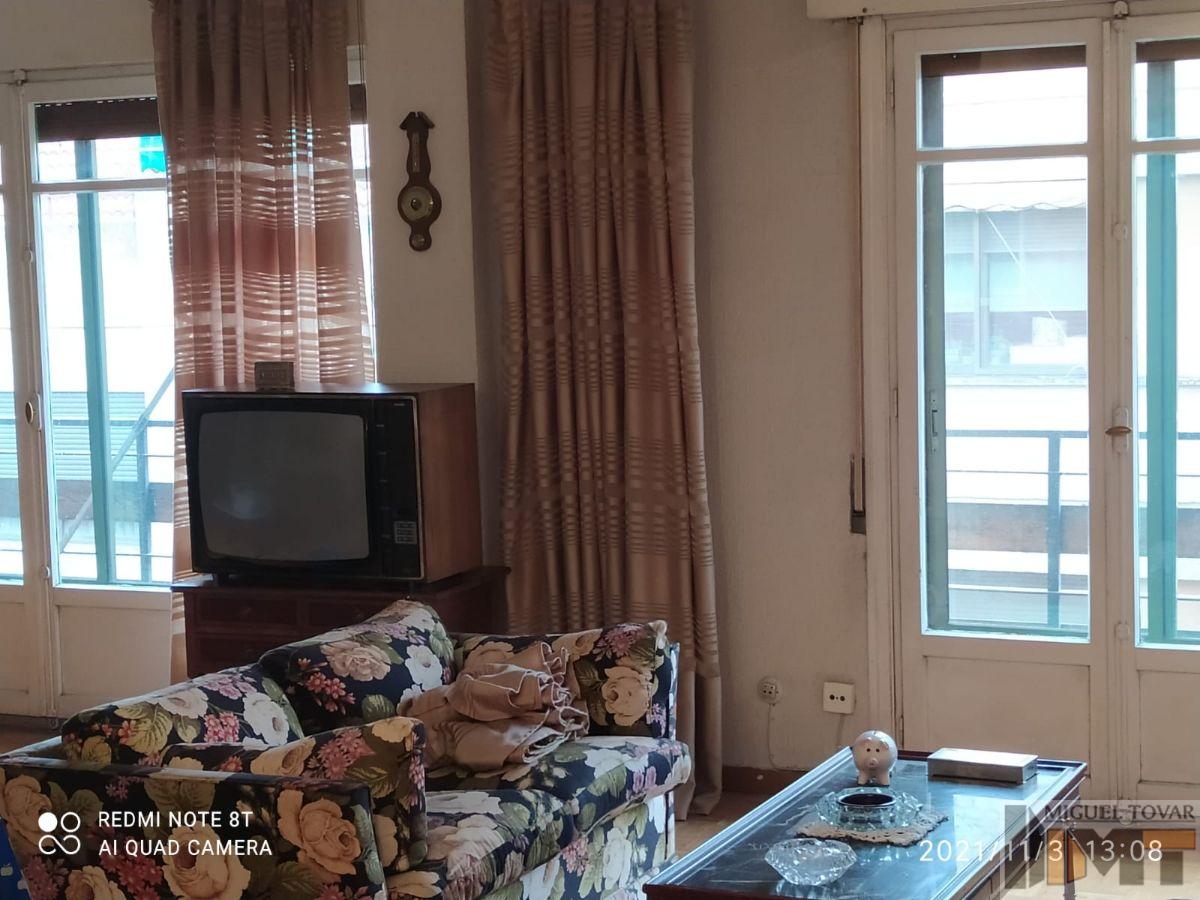 For sale of flat in Segovia
