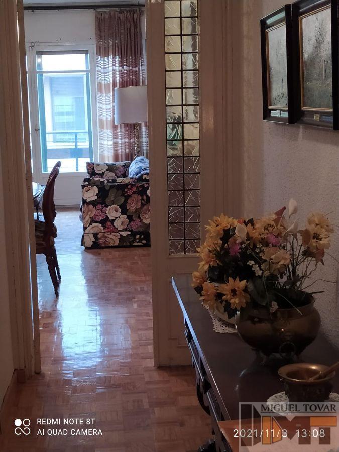For sale of flat in Segovia