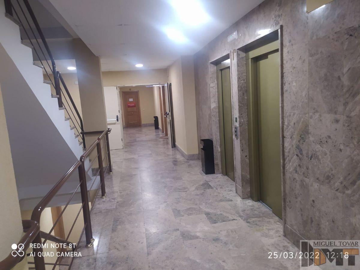 For rent of office in Segovia