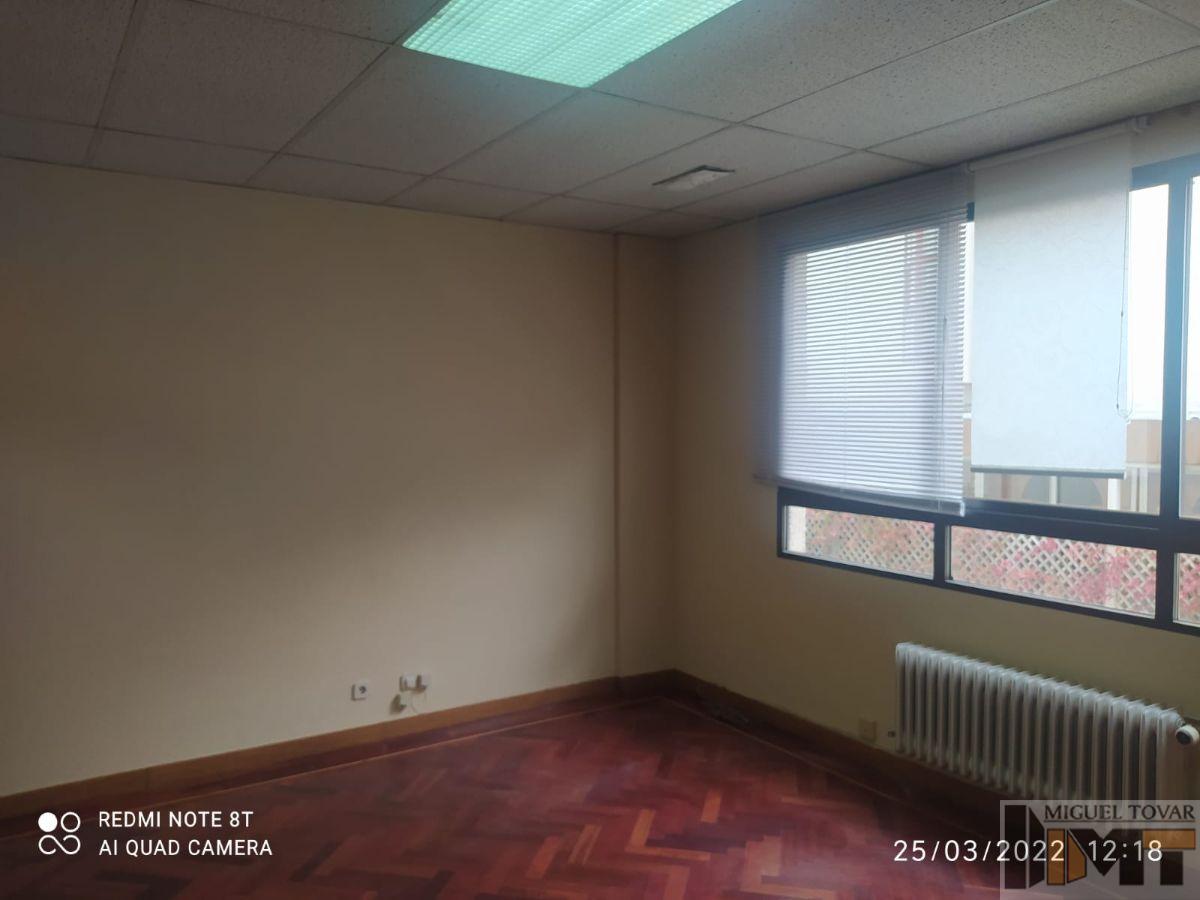 For rent of office in Segovia