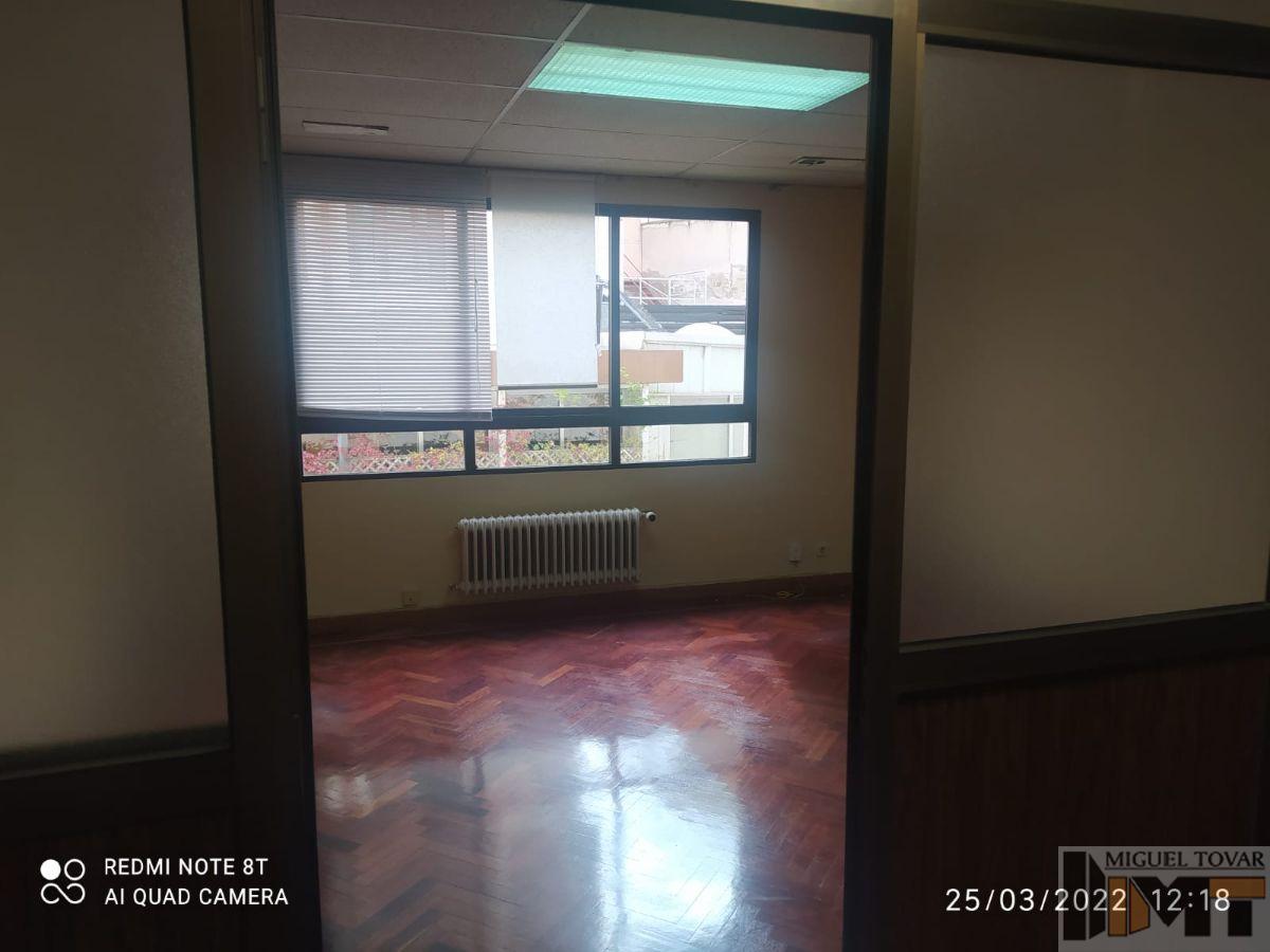 For rent of office in Segovia