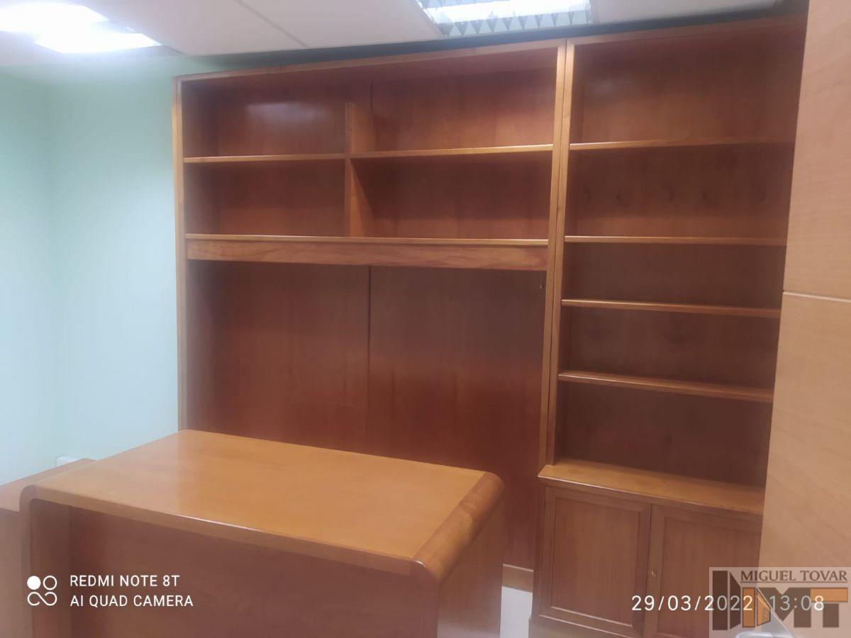 For rent of office in Segovia