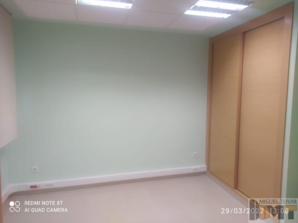 For rent of office in Segovia