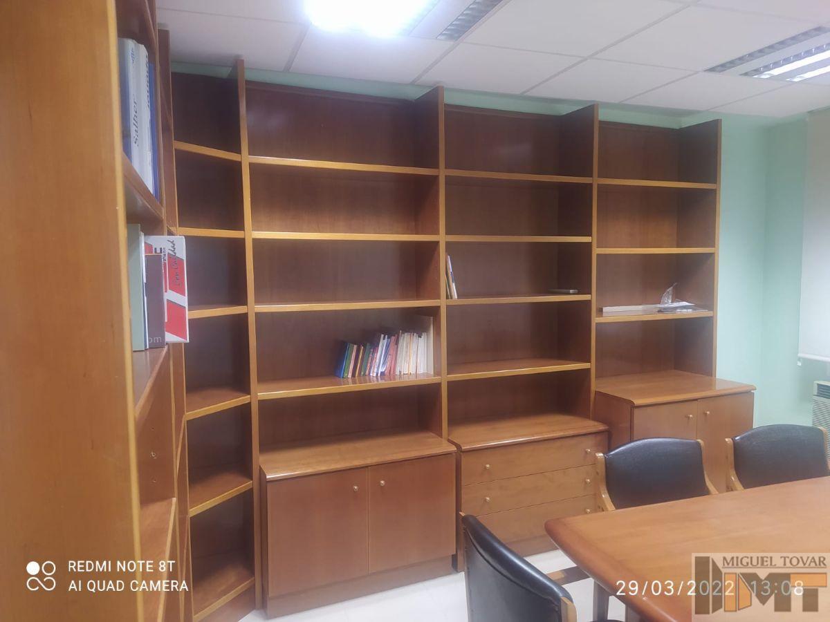 For rent of office in Segovia