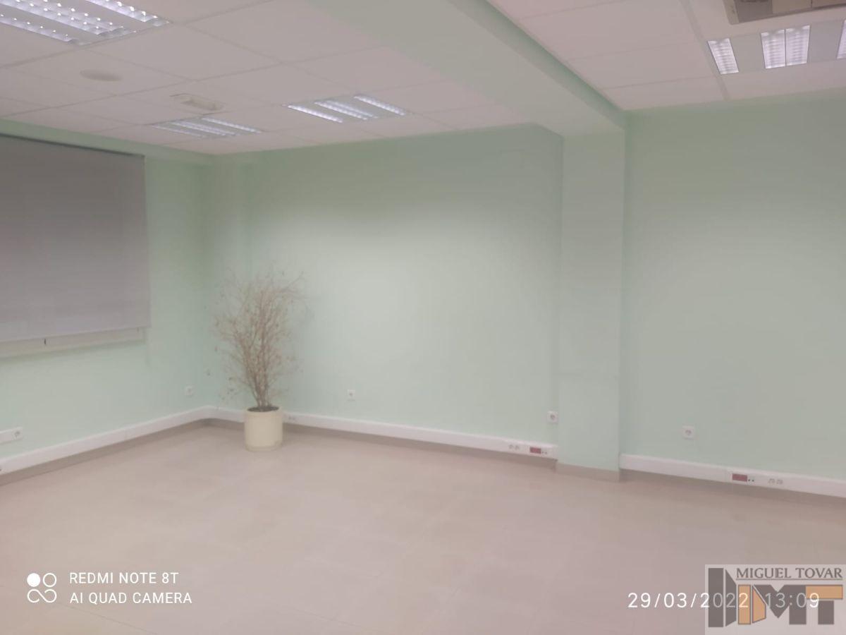 For rent of office in Segovia